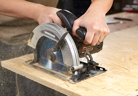 12 Amp 7 1 4 Inch Circular Saw with Saw Blade Hammerhead Tools
